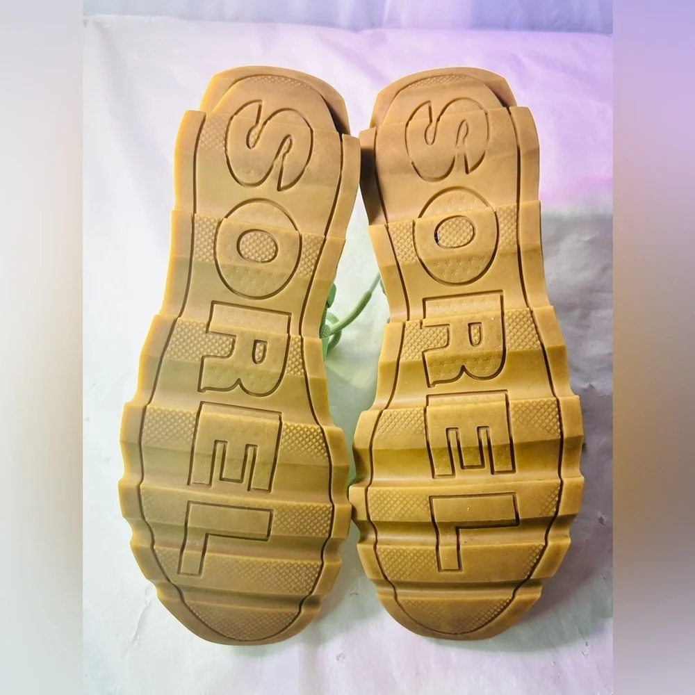 Sorel Mint Green Knit Lace-Up Athletic Sneakers